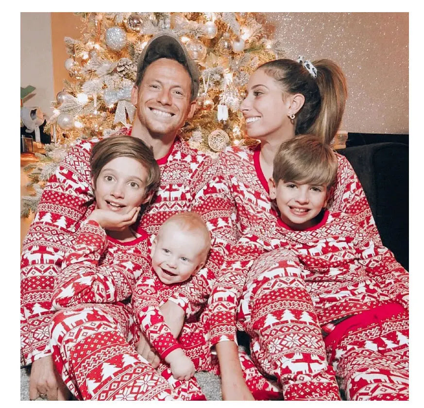 2025 New Family Christmas Pajamas Mom Dad Kids Matching Clothing Set Baby Romper Pjs Soft Loose 2 Pieces Suit Homewear Xmas Look